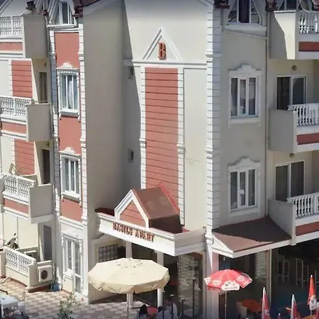 Ξενοδοχείο με διαμερίσματα Basils Μαρμαρίς