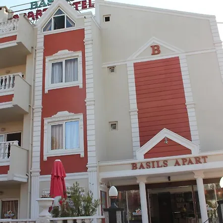 Ξενοδοχείο με διαμερίσματα Basils 2*