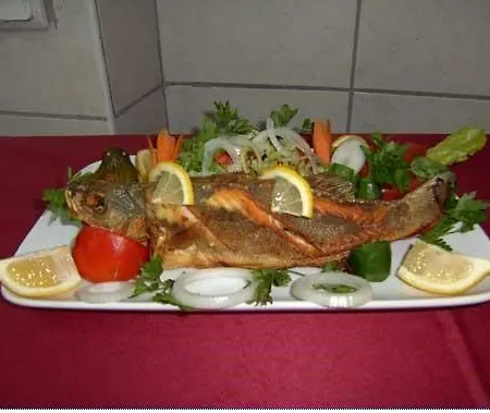 Ξενοδοχείο με διαμερίσματα Basils